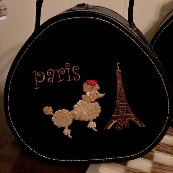 SOLD 1950’s Vintage Suitcase Set SOLD - Picture 8 of 11